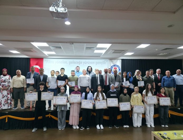 Antalya’da Bilge Nesil Rüzgarı: Dereceye Giren Öğrencilere 210 Bin TL Ödül