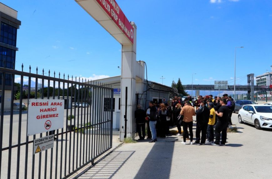Antalya’da Yas: Genç Motokurye Yaşam Mücadelesini Kaybetti
