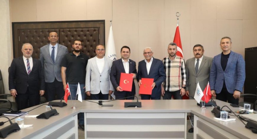 Alanya’da Eğitime Anlamlı Destek: Hayırsever Alirıza Bacaksız’dan ALKÜ’ye Bina Bağışı
