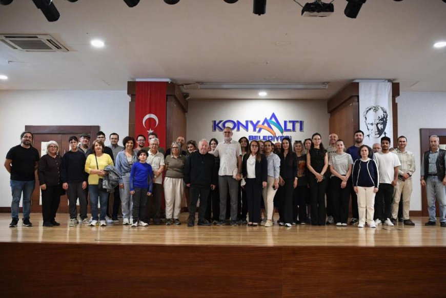 Konyaaltı’nda Bilim Buluşması: Modern Fizik Masaya Yatırıldı