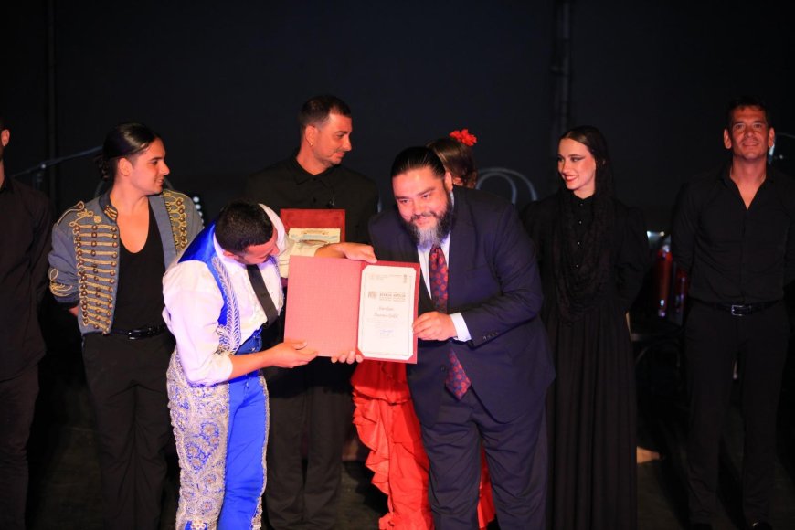ANTALYA’DA FLAMENKO RÜZGARI: CARMEN AYAKTA ALKIŞLANDI!