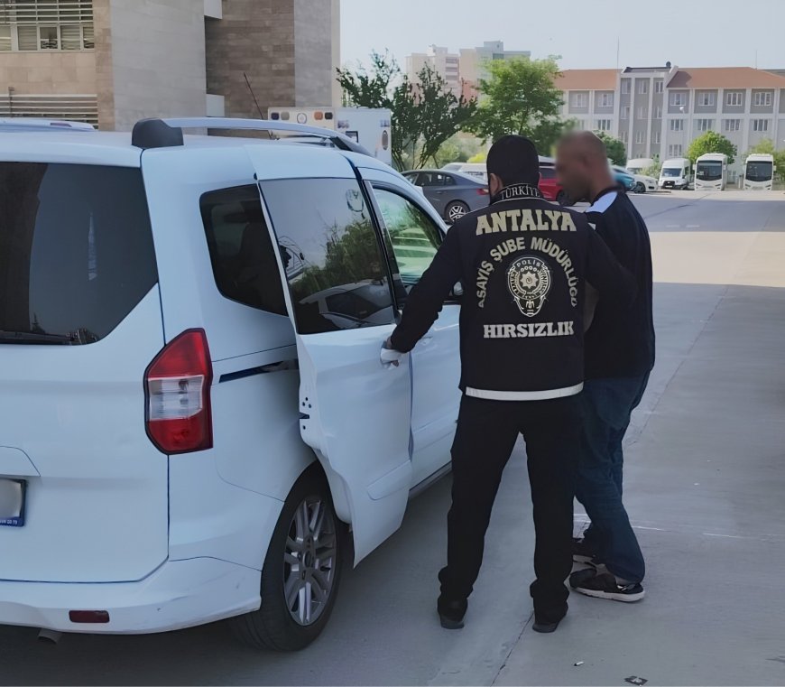 Antalya'da 410 bin lira değerinde ziynet eşyası çalan hırsız yakalandı