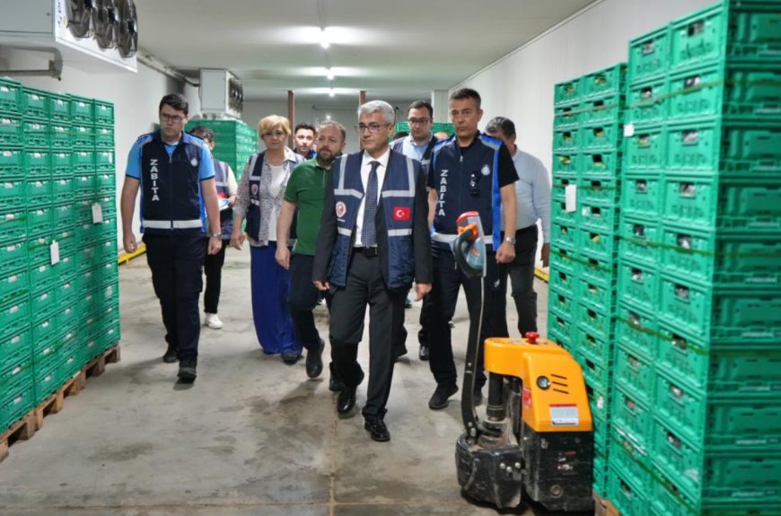 Antalya Toptancı Hali’nde Bayram Mesaisi: Künyeler ve Faturalar Mercek Altında