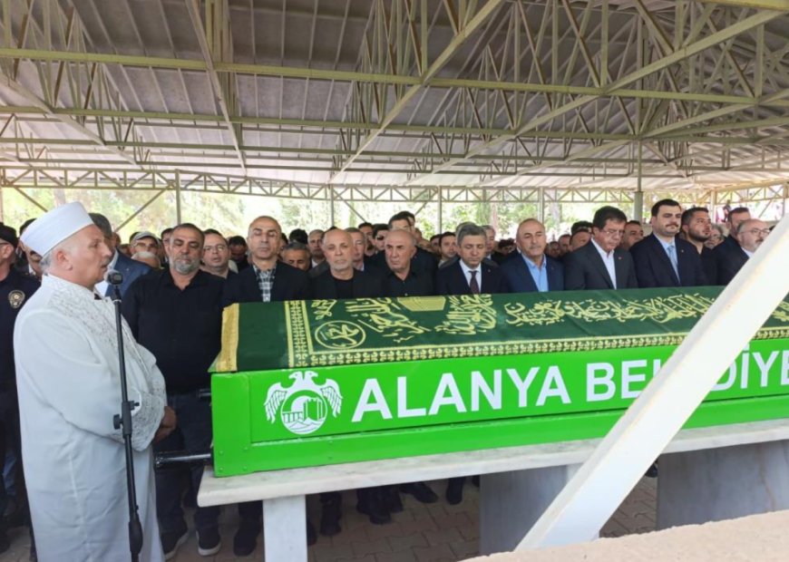 Çavuşoğlu Ailesinin Acı Günü: Aydın Çavuşoğlu Toprağa Verildi