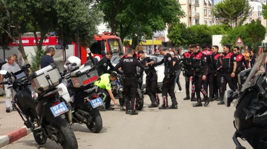 Antalya’da Yunus Timleri Kaza Yaptı: 2 Polis Memuru Yaralı