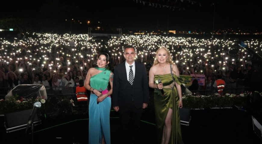 Melek Mosso Söyledi, Alanya Coştu: Festivalde Unutulmaz Gece