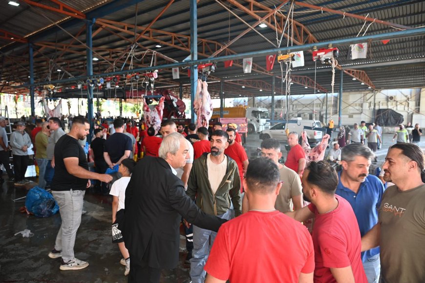 Kepez’de Bayram Seferberliği: Başkan Kocagöz Kesim Alanlarını Denetledi