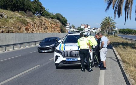 Manavgat'ta Direksiyon Başında Sara Nöbeti Geçiren Sürücünün Ehliyetine El Konuldu