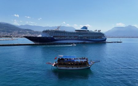 Alanya Limanı’na Malta Bandıralı Lüks Kruvaziyer Demir Attı