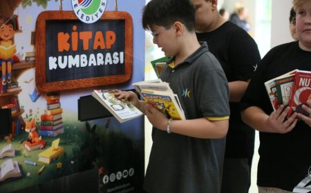 Kepez Belediyesi Okullara "Kitap Kumbarası" Yerleştirdi