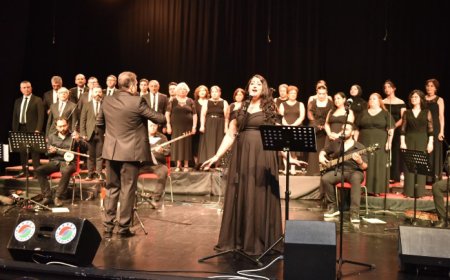 Kepez’de Türk Halk Müziği Rüzgarı: Dinleyicilere Unutulmaz Müzik Ziyafeti