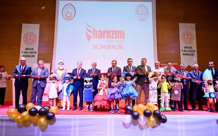 Antalya’da Harezmi Eğitim Modeli Yıl Sonu Bilim Şenliği Gerçekleştirildi