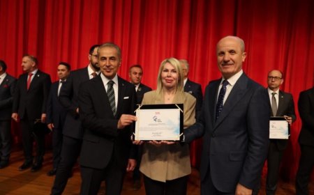 Akdeniz Üniversitesi’ne “Spor Dostu Kampüs” Ödülü