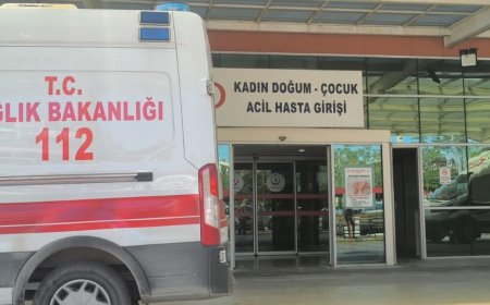 Antalya’da Araçta Mahsur Kalan Çocuk Yoğun Bakıma Alındı
