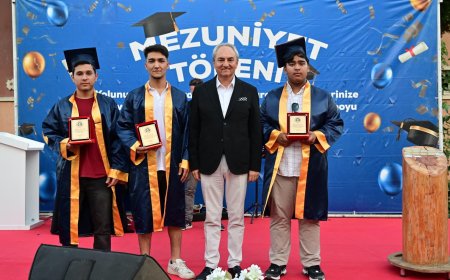 Mesut Kocagöz’den Mezun Gençlere: “Sizler Bugünün de Umudusunuz”