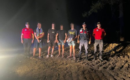 Antalya'da Ormanda Kaybolan 4 Genci Jandarma Kurtardı: Ekşili Göleti'nde Korku Dolu Gece!