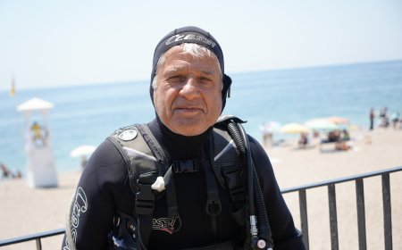 Konyaaltı Sahili’nde Sualtından Kabus Çıktı: "Metrekarede 100’e Yakın İzmarit Var!"