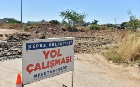 Kepez’de Ulaşım Hamlesi: Fidan Caddesi’ne Sıcak Asfalt Konforu!