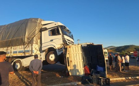 Gazipaşa'da Tır ile Kamyonet Çarpıştı: 1 Yaralı