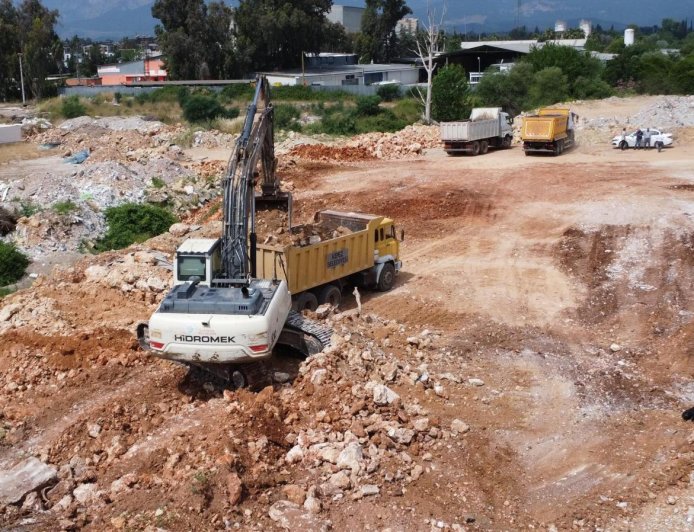 Kepez’de Yol Seferberliği: Ulu Önder Caddesi Boğaçayı’na Uzanıyor