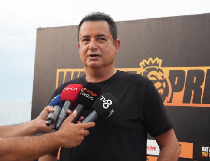 Acun Ilıcalı, Hull City Taraftarlarıyla Antalya’da Buluştu! Corendon Destekli Organizasyon Büyük İlgi Gördü