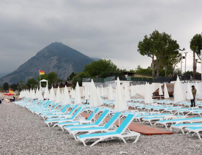 Antalya Büyükşehir Belediyesi Yeni Plajını Hizmete Açtı
