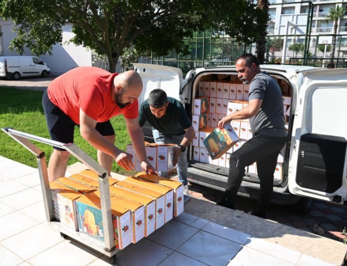 Kemer Belediyesi 6 Bin 500 Öğrenci İçin Kırtasiye Hazırlıklarına Başladı