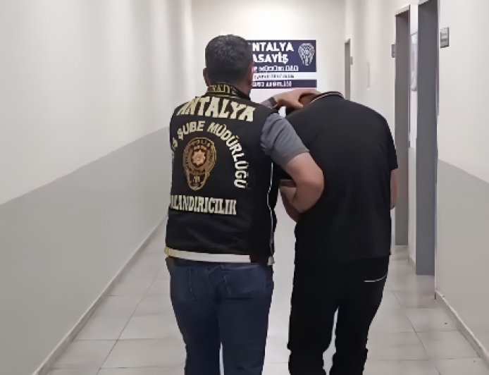 Antalya’da Nitelikli Dolandırıcılık Operasyonu: 1 Tutuklama
