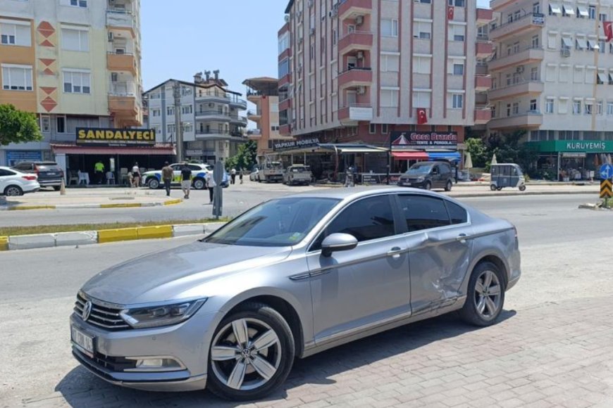Antalya Manavgat'ta Trafik Kazası: Motosiklet Sürücüsü Yaralandı