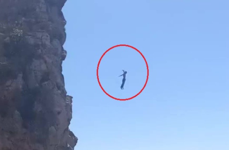 Antalya'da Falezlerden Denize Atlayan Genci Kürek Sörfçüleri Kurtardı