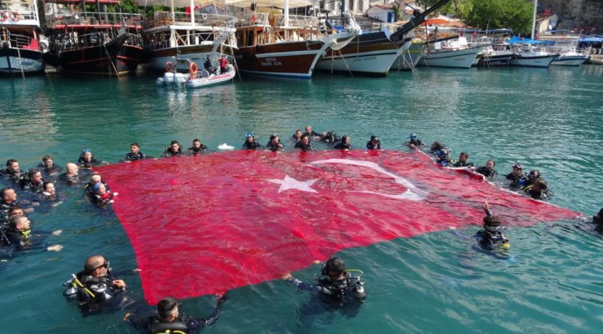 Antalya Valiliği "Dumansız Plaj" Genelgesi Yayınladı: Bakanlık Plajlarında İlk Etap Başlıyor