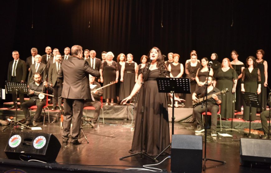 Kepez’de Türk Halk Müziği Rüzgarı: Dinleyicilere Unutulmaz Müzik Ziyafeti