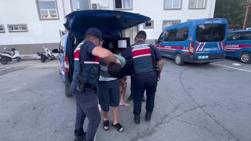 Manavgat'ta sosyal medyada terör propagandası yaptıkları iddia edilen 2 kişi tutuklandı