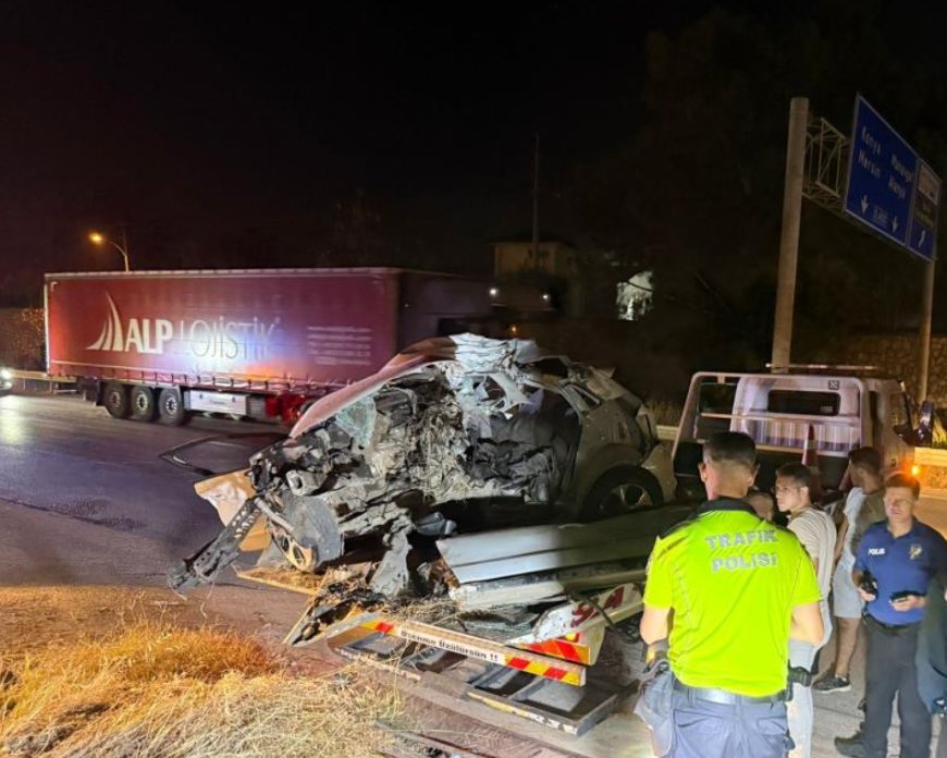 Serik'te Feci Kaza: Ağır Yaralanan Sürücü Hayatını Kaybetti