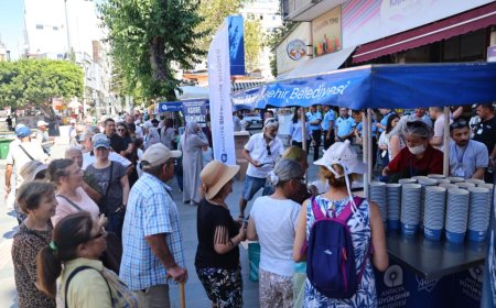 Antalya Büyükşehir'den Muharrem Ayında Aşure İkramı