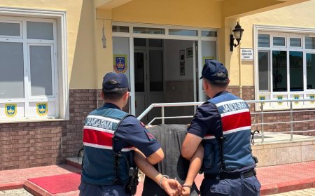 Alanya'da Kendisini Jandarma Olarak Tanıtıp Hesap Ödemeden Kaçan Şüpheli Yakalandı