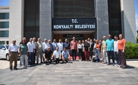 Konyaaltı Belediyesi’nde Birlik Buluşması: Konyalı Derneklerden Başkan Cem Kotan’a Ziyaret