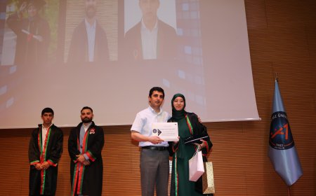 Akdeniz Üniversitesi Hukuk Fakültesi’nde Dönem Birincisi Büşranur Çelik Oldu