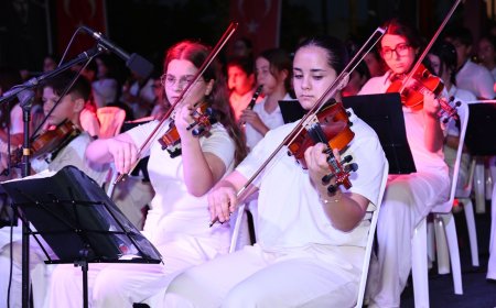 Kemer Belediyesi Cumhuriyet Orkestrası’ndan Sokak Hayvanları İçin Anlamlı Konser