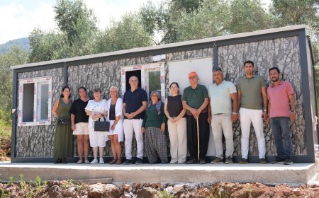 Alanya’da 400 kilometrelik iyilik yürüyüşü yuva oldu: İhtiyaç sahibi aile yeni evine kavuştu