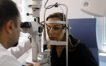 Antalya’da PTK Lazer Tedavisiyle Kornea Naklinden Kurtuldu: Görme Konforuna Kavuştu