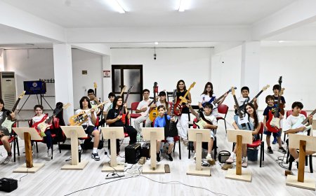 Değirmenönü Kurs Merkezi’nde 110 Öğrenciye Dört Farklı Gitar Eğitimi