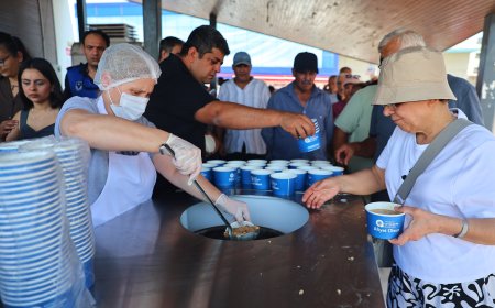 Antalya Büyükşehir Belediyesi’nden 50 Bin Kişiye Aşure İkramı