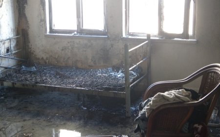 Manavgat’ta personel lojmanında yangın: Dumandan etkilenen çalışan hastaneye kaldırıldı