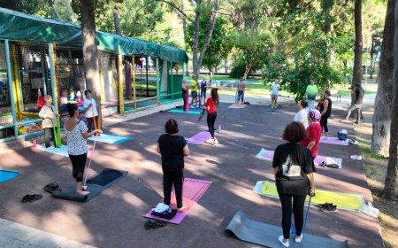 Antalyalılar güne sporla başlıyor! Büyükşehir'in ücretsiz sabah sporu etkinlikleri sürüyor
