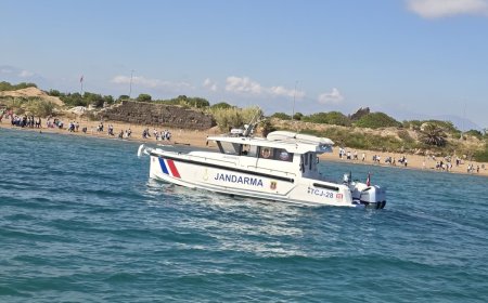 Antalya'da jandarmadan denizlerde güvenlik denetimi