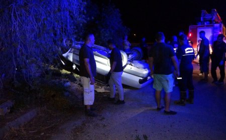 Manavgat'ta Pehlivanın Kullandığı Otomobil Takla Attı: 4 Yaralı