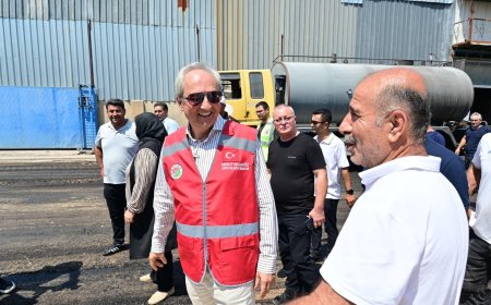 Kepez'de Hurdacılar Sitesi Yoluna 850 Ton Sıcak Asfalt