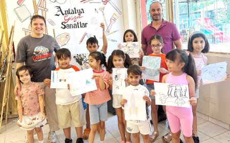 Antalyalı Çocuklar Yaz Tatilini Sanatla Değerlendiriyor