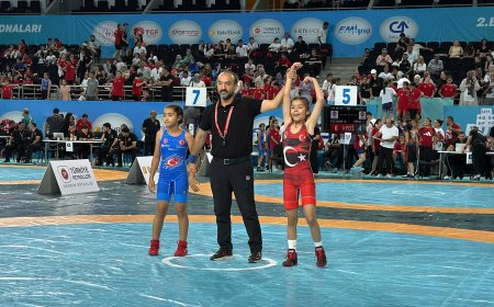 Kepez Belediyespor Minikler Türkiye Güreş Şampiyonası'na Damga Vurdu